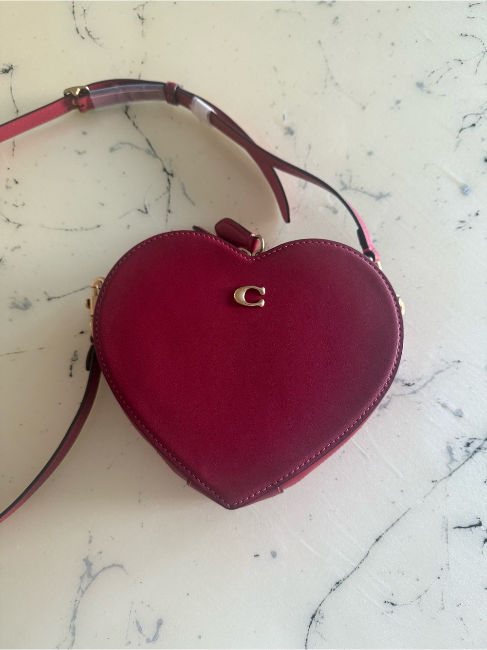COACH Heart Crossbody Bag Red Apple Leather Gold ❤️